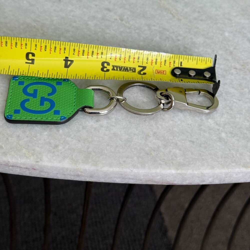 GUCCI‎ GG Embossed Leather Metal Bag Charm Key Chain Green 625607 NWT - Picture 11 of 11